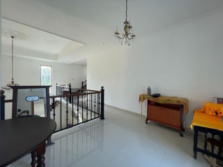 Dining room - Wondering 4 Bedroom house for sale in Mount Lavinia for Rs. 81 million