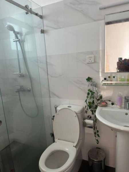 Bathroom - 3 Bedroom apartment for sale in Dehiwala for Rs. 38 million (negotiable)