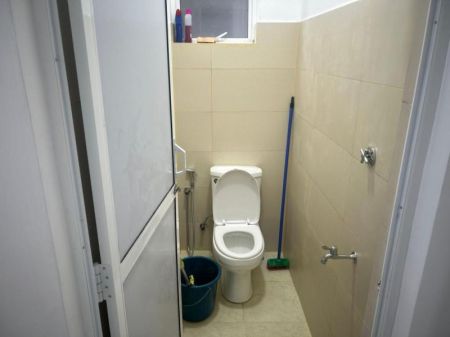 Bathroom - Fully furnished Apartment rent in Mount lavinia 