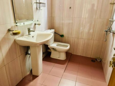 Bathroom - (SE963) 8 Bedroom house for sale in Nugegoda for Rs. 80 million (negotiable)