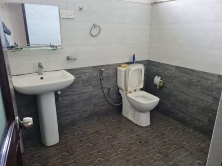 Bathroom - (SE970) 6 Bedroom house for sale in Maharagama for Rs. 40 million (negotiable)