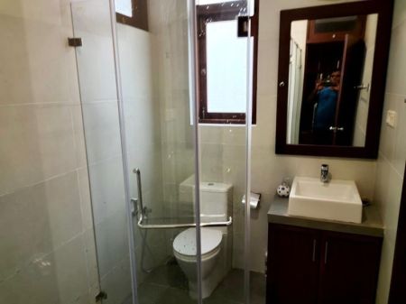 Bathroom - (SE819) 5 Bedroom house for sale in Maharagama for Rs. 105 million (negotiable)