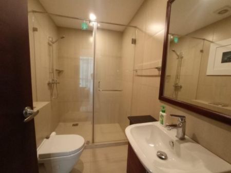 Bathroom - Platinum One - 03 Bedroom Furnished Apartment for Sale in Colombo 03 (A962)