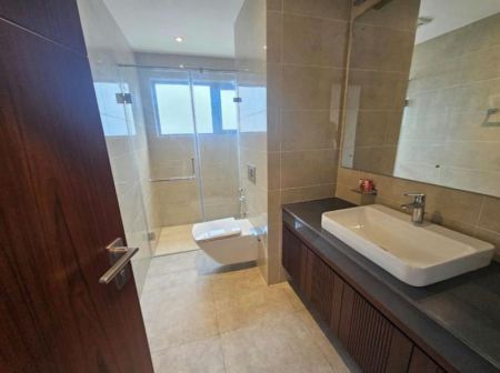 Bathroom - The Grand - 03 Bedroom Unfurnished Apartment for Sale in Colombo 07 (A2012)-SOLD