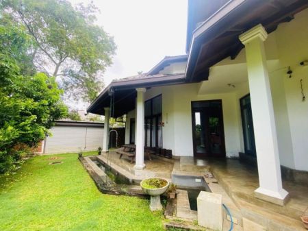 Exterior - (SE1002) 4 Bedroom house for sale in Thalawathugoda for Rs. 60 million (negotiable)