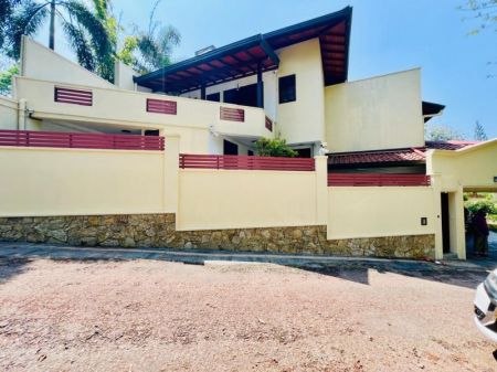 Exterior - (SE1065) 4 Bedroom house for sale in Thalawathugoda for Rs. 62 million (negotiable)