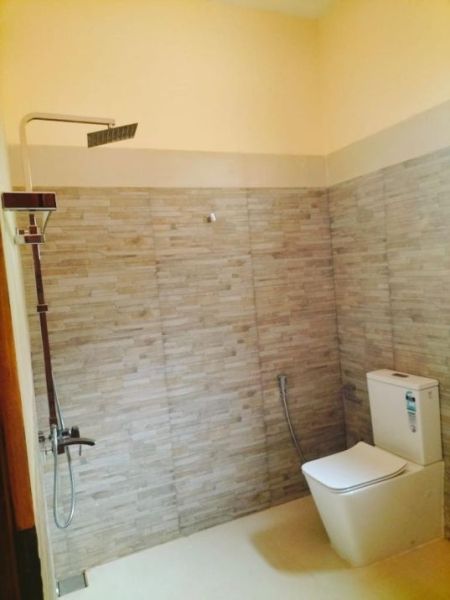 Bathroom - (SE1159) 3 Bedroom house for sale in Rajagiriya for Rs. 72 million (negotiable)