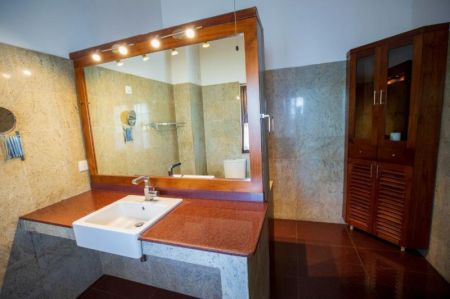 Bathroom - House for sale in Roamed place, Colombo 7 - PDH9