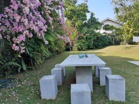 Dining room - 4 bedrooms| house with a large garden and pool for rent |  Battaramulla 