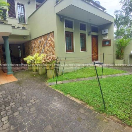 Living Room - 4 Bedroom house for sale in Mirihana for Rs. 83,000,000 (nearest offer)