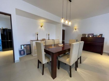 Dining room - 3 Bedroom Apartment for Short Term or Long Term Rent at The Mount in Mount Lavinia 