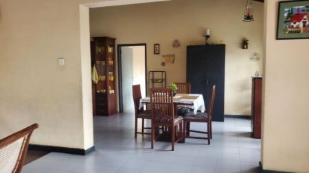 Dining room - Well Maintained 6 Bed 3 Bathrooms 15 Perches 2 Storeyed - 70 Mn.