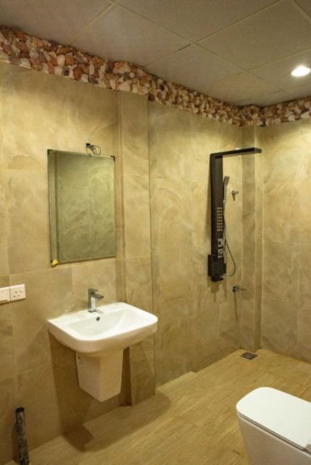 Bathroom - Architecturally Designed Brand New House for Sale in Piliyandala – Overlooking Bolgoda River