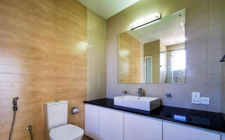 Bathroom - Large 3 Bedrooms Apartment For Sale In Colombo 5 At 121 Residencies 