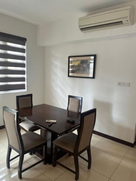 Dining room - On320/03beds/furnished/pool view/for rent in Colombo-02. 