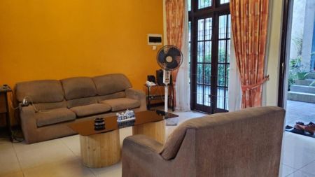 Living Room - Well Maintained 15 Years Old 2 Storeyed House 4 Bed 16 Perches - 65 Mn.