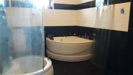 Bathroom - 4 Bedrooms house for Rent – Nawala