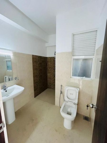 Bathroom - ￭ Thalawathugoda ￭ 3 bedroom ￭ Apartment for Sale ￭ (NK542)
