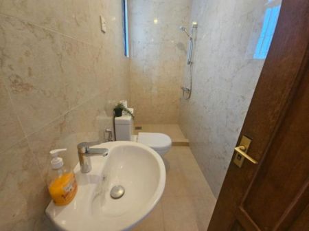 Bathroom - Park West - 03 Bedroom Furnished Apartment for Sale in Colombo 05 (A934)