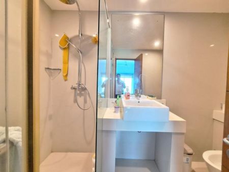 Bathroom - 3 bedrooms |Furnished | Fairway Sky gardens apartment for Rent |Rajagiriya 