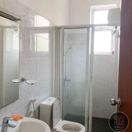 Bathroom - 2 Bedroom apartment for rent in Nawala for Rs. 1.55 lakhs (per month)