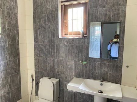 Bathroom - 5 Bedroom House for Sale in Dampe, Piliyandala (SH 15076)