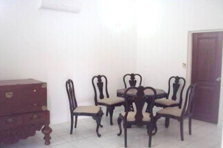 Dining room - (HL39081) 3,500 Sq. ft. - 04 Bedroom House for Rent in Colombo 07