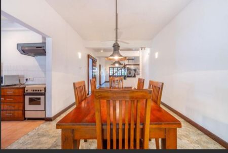 Dining room - 4 Bedroom house for rent in Colombo 3 for Rs. 4.50 lakhs (Per Month)