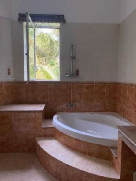 Bathroom - 04 Bedroom Unfurnished 02 Storied House for Sale in Nawala.