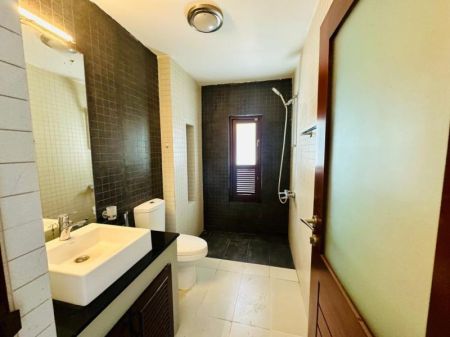 Bathroom - Mount Lavinia Modern Luxury House for Sale Ratmalana 