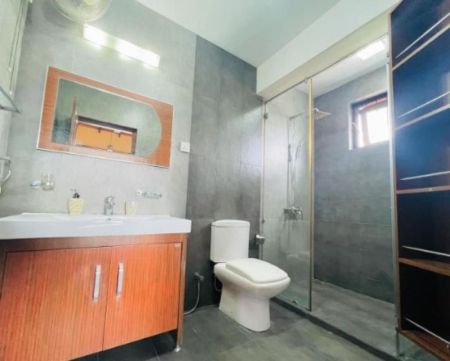 Bathroom - kotte| 4BR House| Fully furnished| Rent