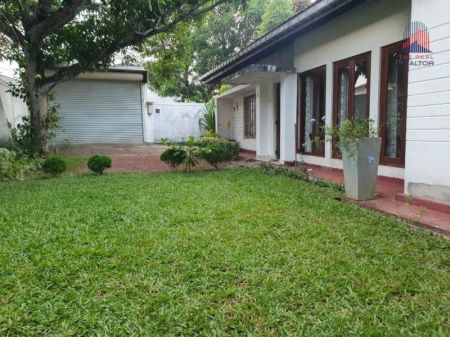 Living Room - 24.4 perches land with a refurbished house for sale in Nugegoda