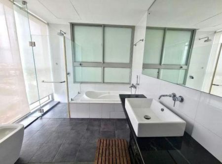 Bathroom - Emperor – 04 Bedroom Furnished Penthouse for Sale in Colombo 03 (A3697)