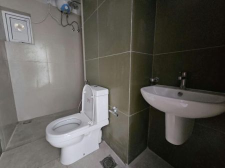 Bathroom - Cornwall - 02 Bedroom Unfurnished Apartment for Sale in Colombo 03 (A1225)