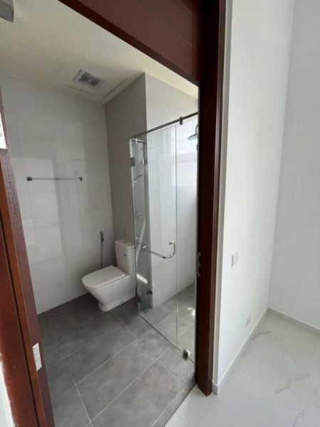 Bathroom - The Castle - 03 Bedroom Unfurnished Apartment for Sale in Colombo 08 (A2481) 