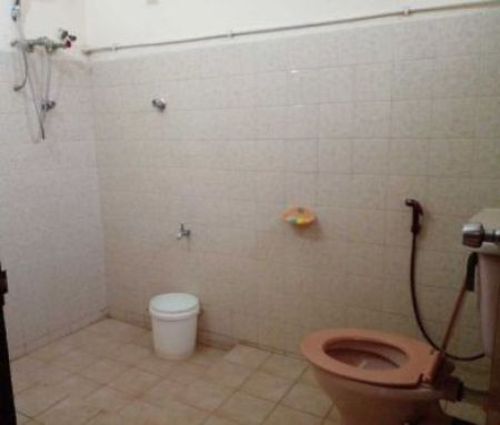 Bathroom - Room For Rent for a girl - Colombo-5