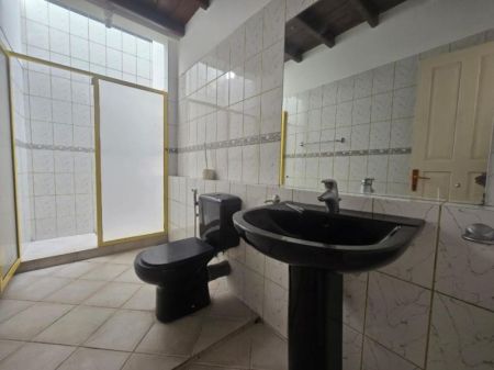 Bathroom - 4br Unfurnished House For Rent In Colombo 5. (lh 3585)