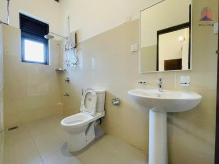 Bathroom - Unfurnished 06 Bedroom Brand New House for Rent in Thimbirigasyaya - Colombo 05