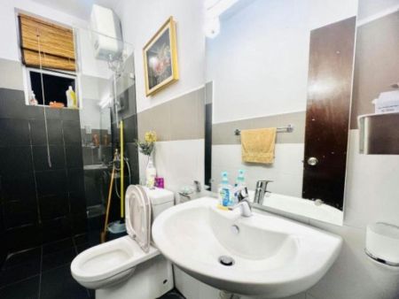 Bathroom - 04 Bedroom Furnished 02 Storied House for Sale in Kotte (A2919)