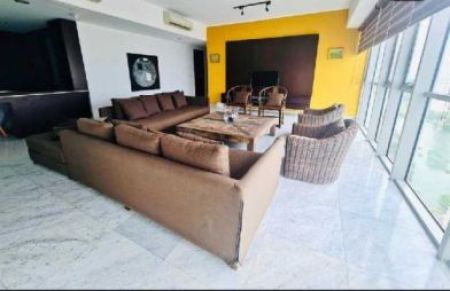 Living Room - 4BR Penthouse for Rent at Emperor Residencies.! 