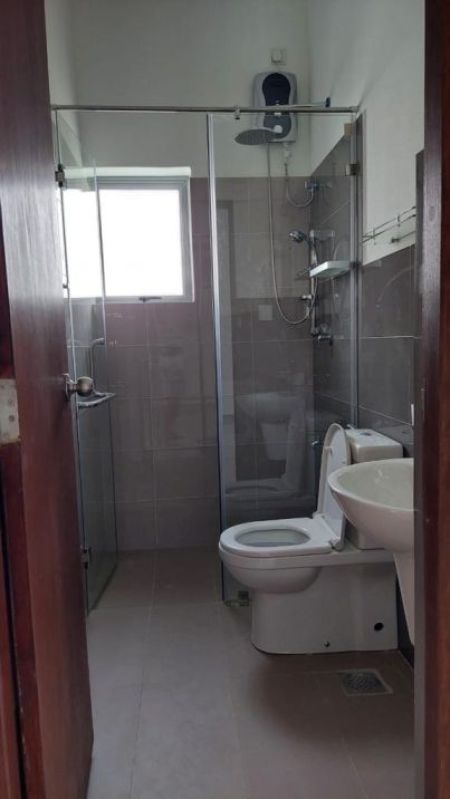 Bathroom - 2BR Unfurnished Apartment At Cantabury Garden, Piliyandala  (la 542)