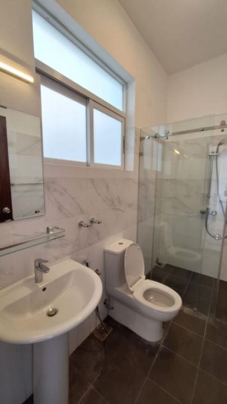 Bathroom - ￭ Barrington ￭ 03 Bedrooms ￭  Apartment for Sale ￭ (NK782)