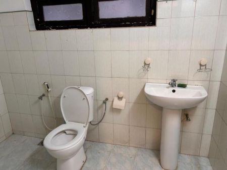 Bathroom - House with Annex for Rent in Pelawatta