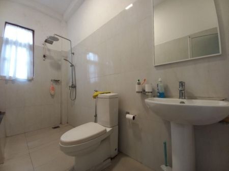 Bathroom - House for SALE in Pannipitiya / 11perch / 40Million -  Code - HJ001