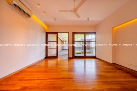 Living Room - House for Sale - Colombo 05 | Price Upon Enquiry