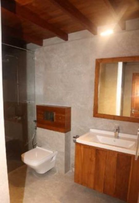 Bathroom - RENT | 4 Bedroom House | Battaramulla