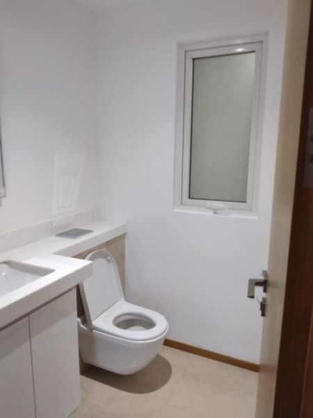 Bathroom - Altair – 03 Bedroom Unfurnished Apartment for Sale in Colombo 02 (A1066)