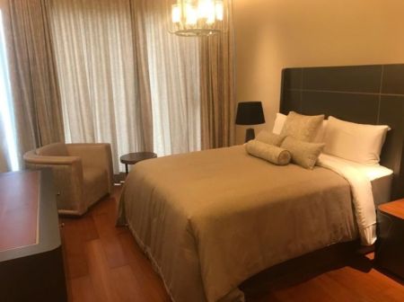 Bedroom - Shangri-La – 03 Bedroom Furnished Apartment for Sale in Colombo 02 (A1898)