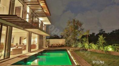  Villa for sale/rent