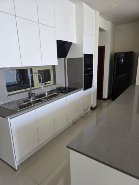 Kitchen - The Grand - Luxury Apartment for Rent in Colombo 7 - EA425